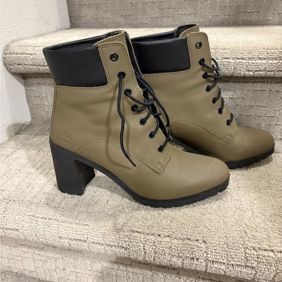 Timberland Olive Green and Black Lace-Up Boots - Picture 7 of 9